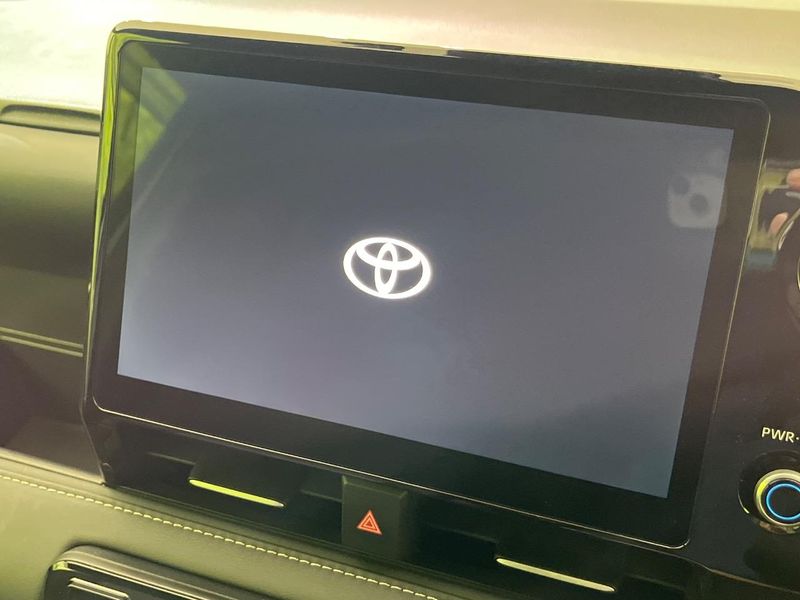 2023 Toyota Noah 6AA-ZWR90W (UW-6a4f132889ec9)[29]