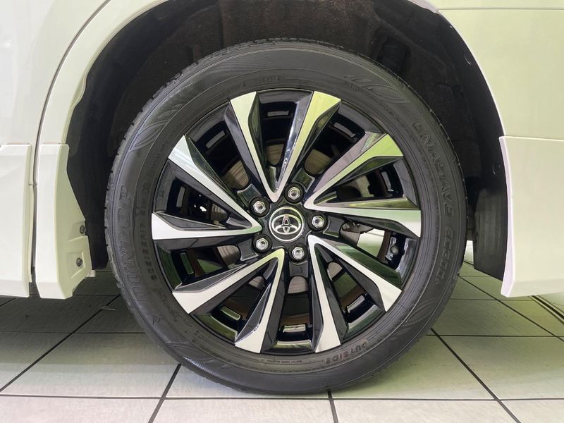 2023 Toyota Noah 6AA-ZWR90W (UW-6a4f132889ec9)[15]