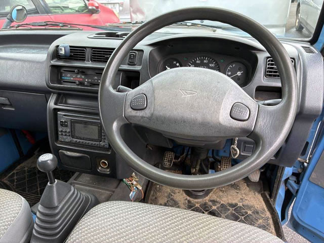 2000 Daihatsu Hijet Truck S210P (UW-6a4f583c2ab9e)[4]