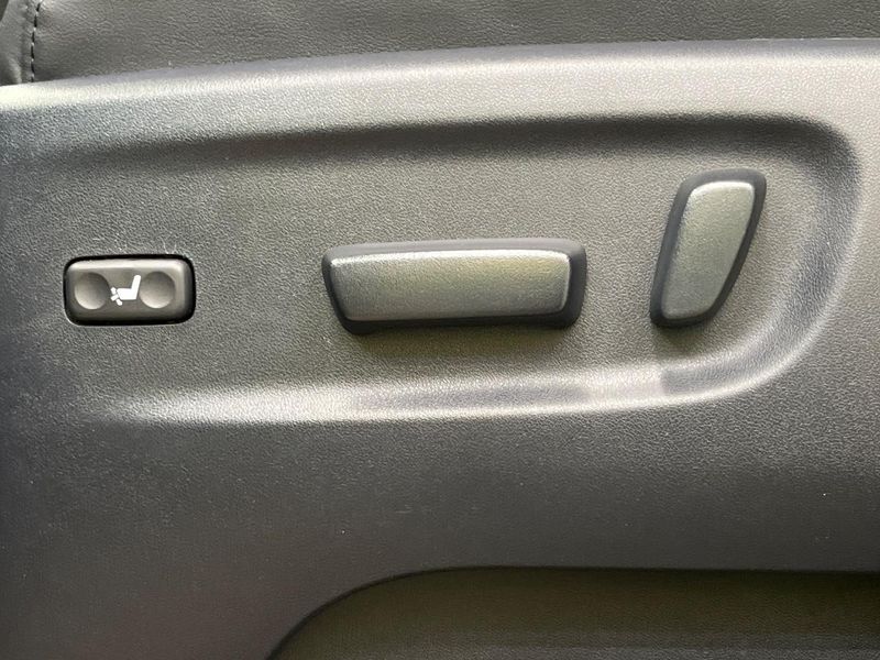 2018 Toyota Vellfire DBA-AGH30W (UW-6a50613215ed2)[13]
