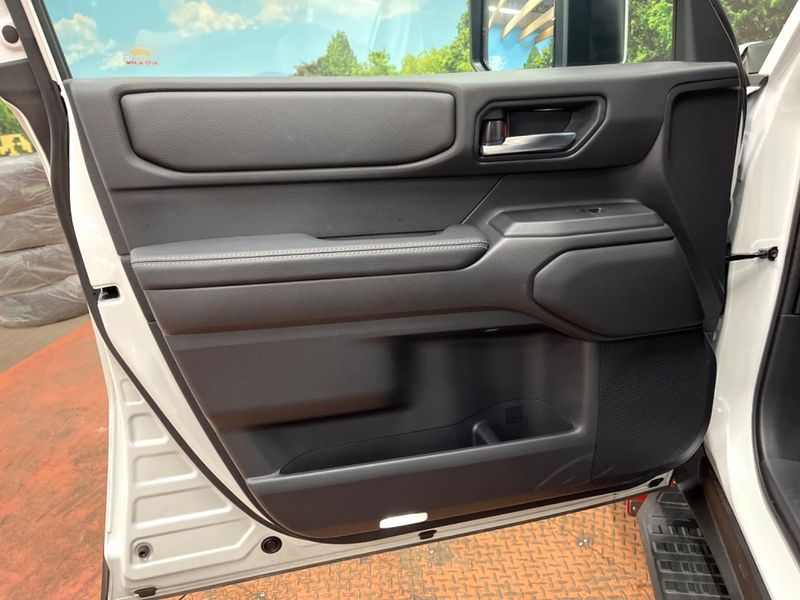 2025 Toyota Land Cruiser 250 3DA-GDJ250W (UW-6a506209da136)[6]