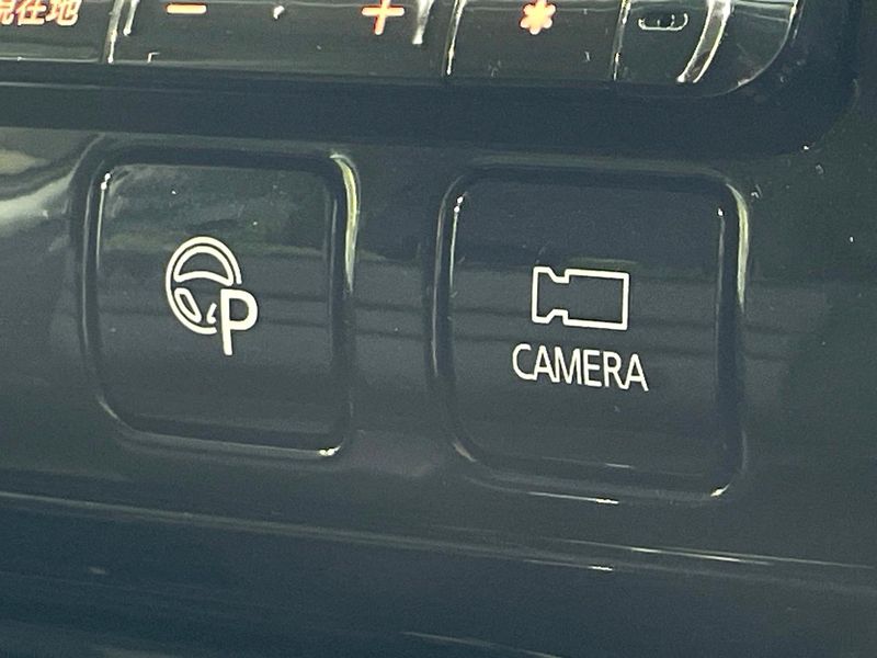 2017 Nissan Serena DAA-GFC27 (UW-6a50620ef3907)[26]