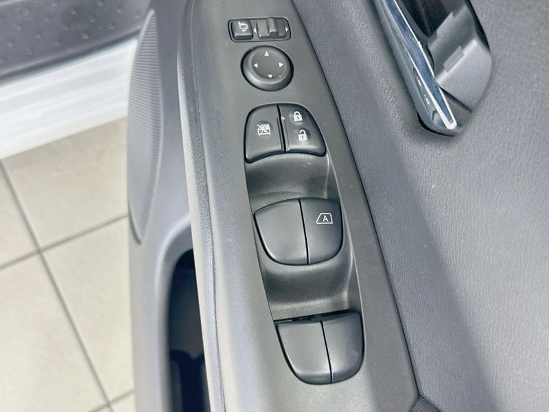 2019 Nissan Serena DAA-GFC27 (UW-6a50621592f58)[29]