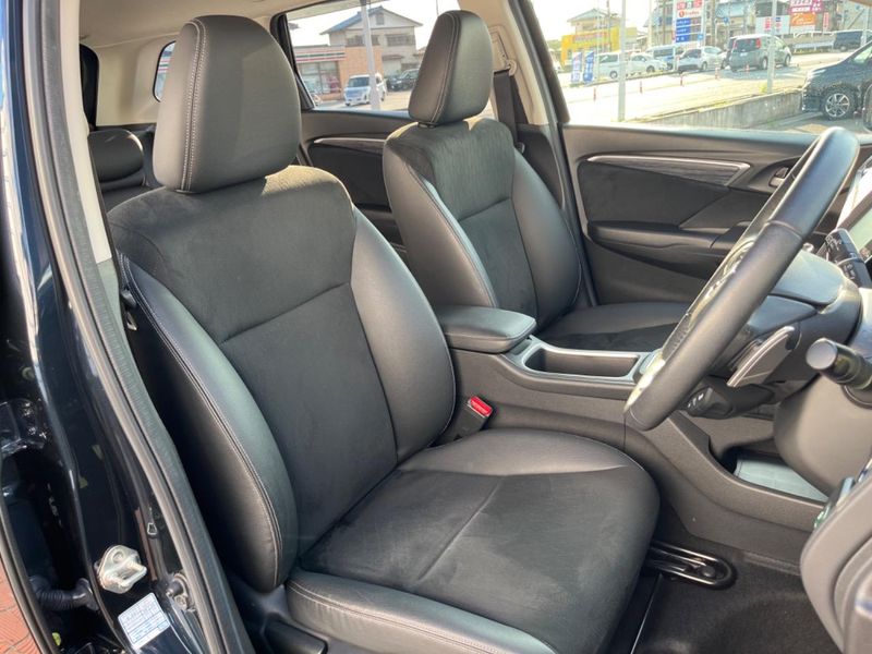 2015 Honda SHUTTLE DAA-GP7 (UW-6a50622b38e4c)[27]