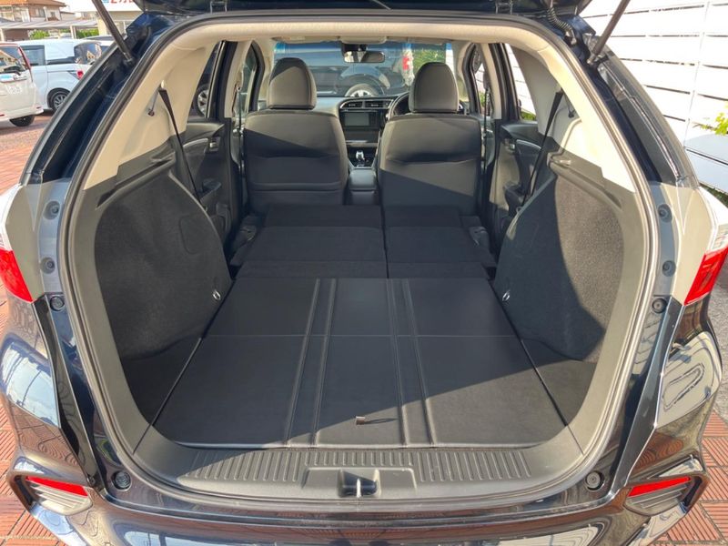 2015 Honda SHUTTLE DAA-GP7 (UW-6a50622b38e4c)[22]