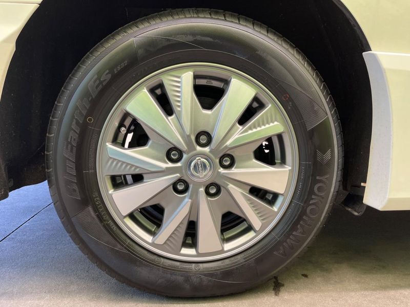 2018 Nissan Serena DAA-HFC27 (UW-6a506263e4cf3)[28]