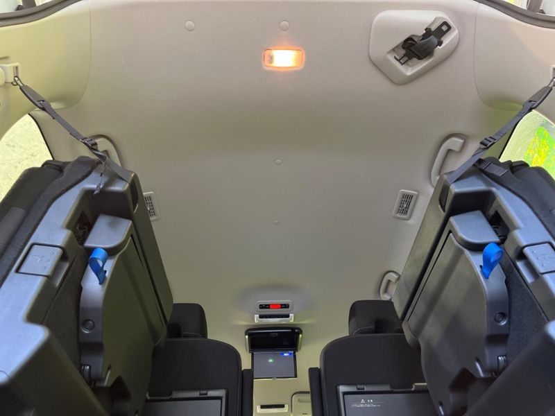 2018 Nissan Serena DAA-HFC27 (UW-6a506263e4cf3)[15]