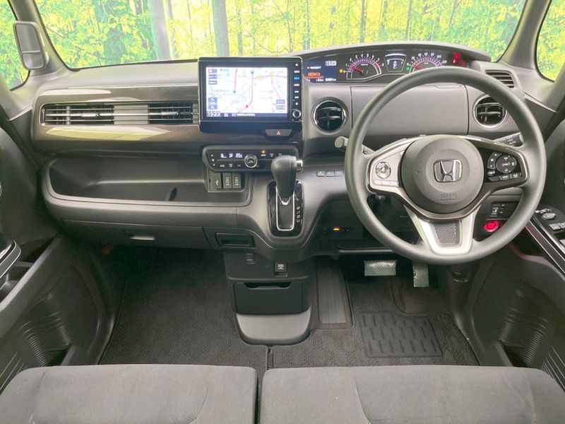 2017 Honda N-BOX CUSTOM DBA-JF3 (UW-6a5062963ce5a)[26]