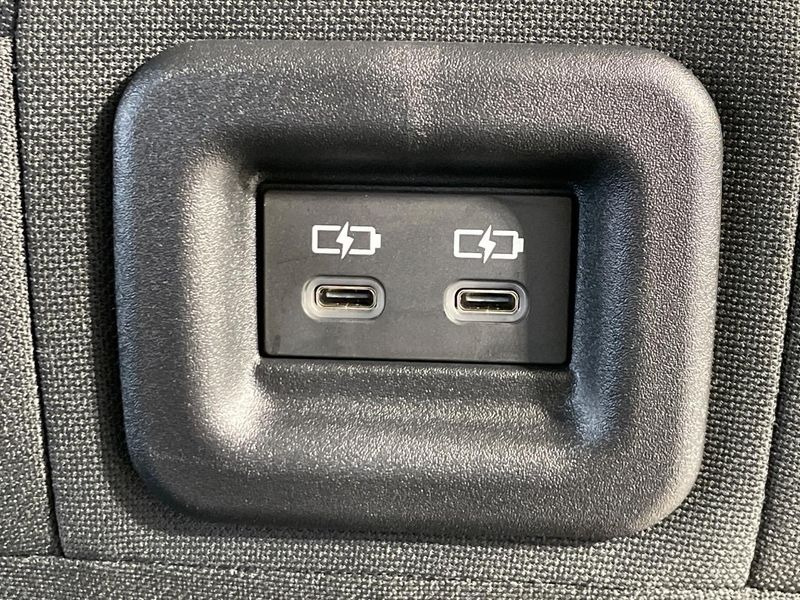 2023 Toyota Sienta 5BA-MXPC10G (UW-6a5063ef6af4d)[21]