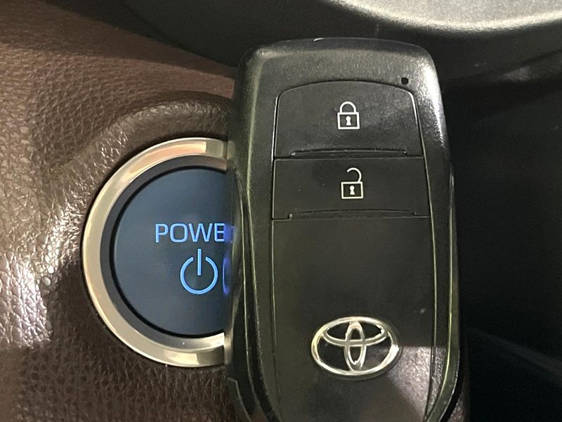 2022 Toyota Yaris Cross 6AA-MXPJ10 (UW-6a5063f589398)[22]