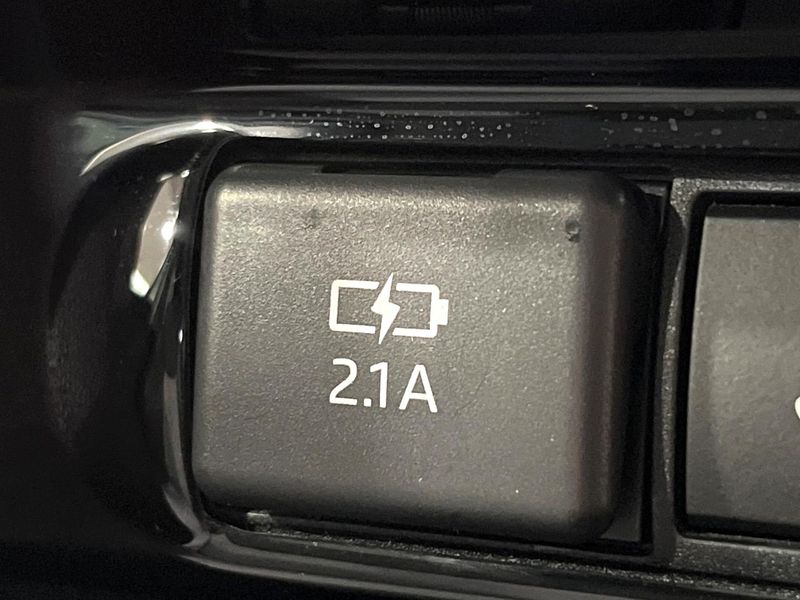 2022 Toyota Yaris Cross 6AA-MXPJ10 (UW-6a5063f589398)[29]