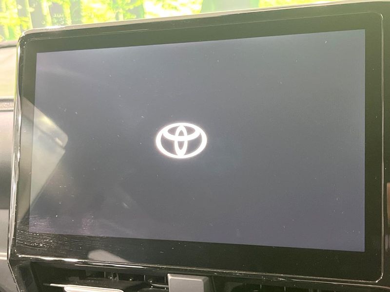 2023 Toyota Voxy 6BA-MZRA95W (UW-6a50642d4f330)[23]