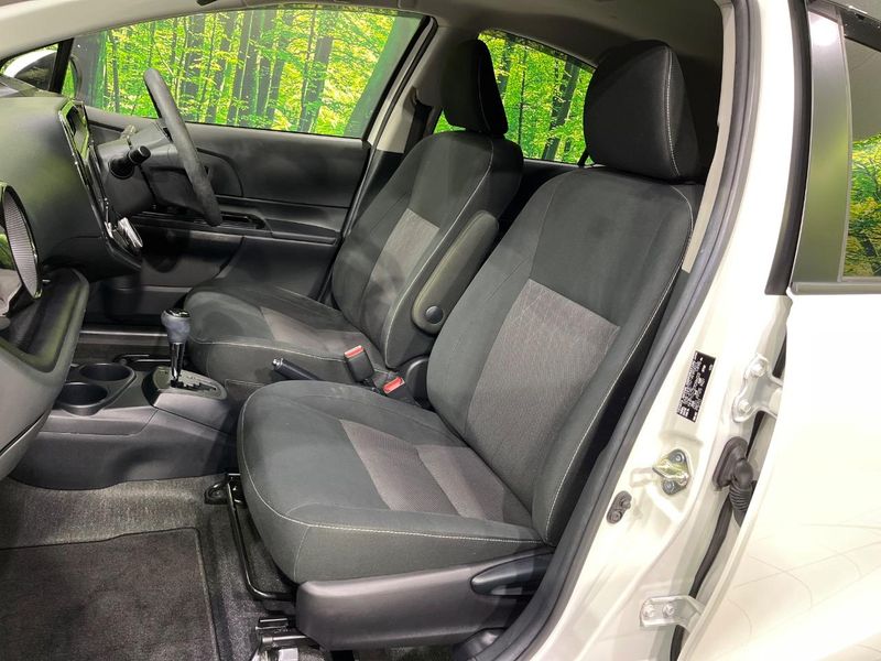 2021 Toyota Aqua 6AA-NHP10 (UW-6a50643bb944a)[17]