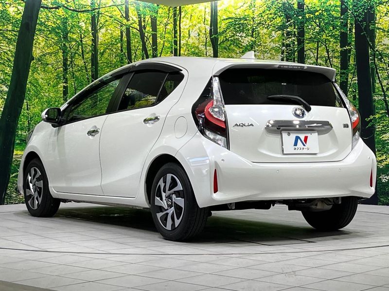 2021 Toyota Aqua 6AA-NHP10 (UW-6a50643bb944a)[13]