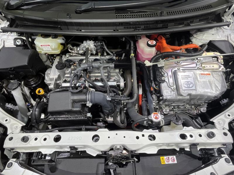 2021 Toyota Aqua 6AA-NHP10 (UW-6a50643bb944a)[6]