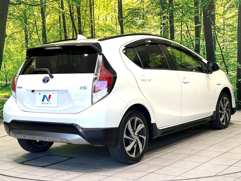 2016 Toyota Aqua DAA-NHP10 (UW-6a50643ee250a)[9]
