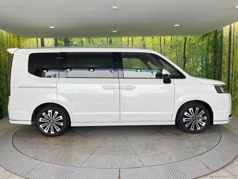 2023 Honda Step Wagon 6AA-RP8 (UW-6a506466c1a75)[9]