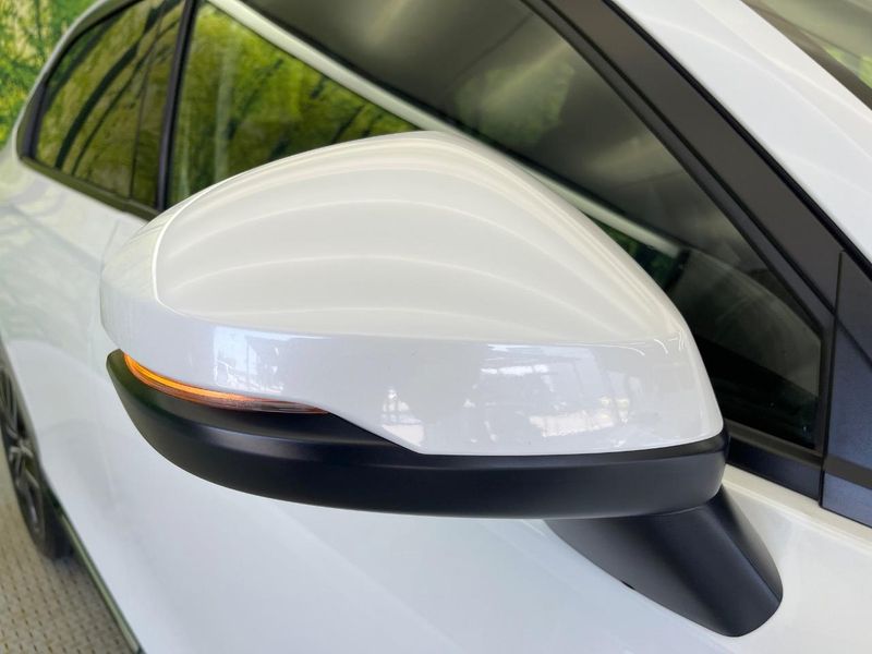 2024 Honda Vezel 6AA-RV5 (UW-6a50647c1b5e8)[15]