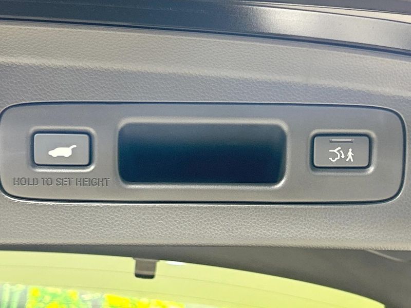 2024 Honda Vezel 6AA-RV5 (UW-6a50647db5c86)[29]