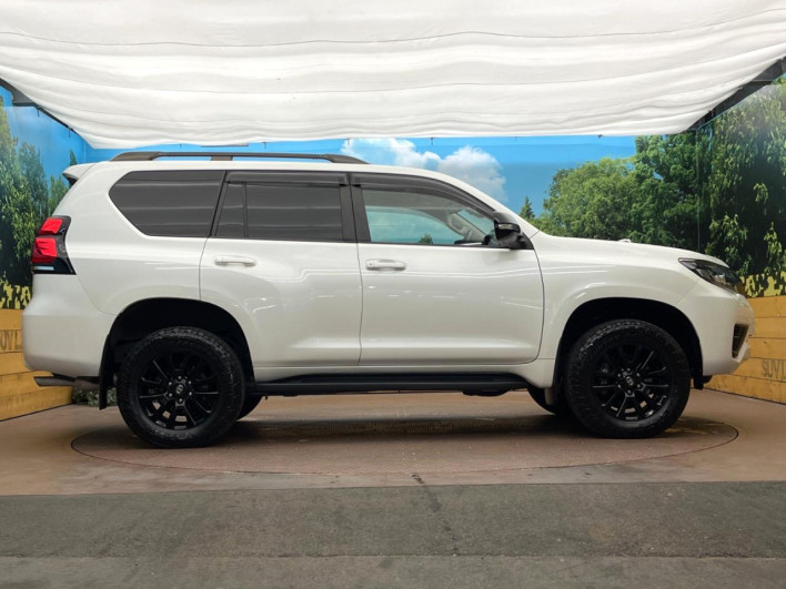 2022 Toyota Land Cruiser Prado 3BA-TRJ150W (UW-6a5064a8b802d)[16]