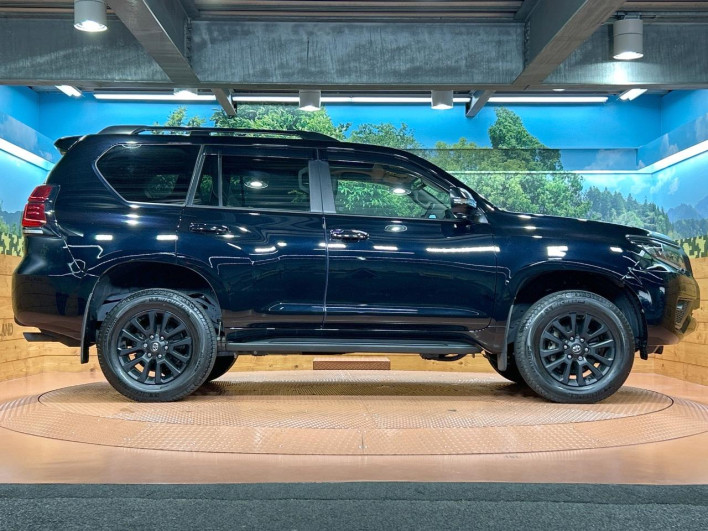 2022 Toyota Land Cruiser Prado 3BA-TRJ150W (UW-6a5064aa74215)[19]