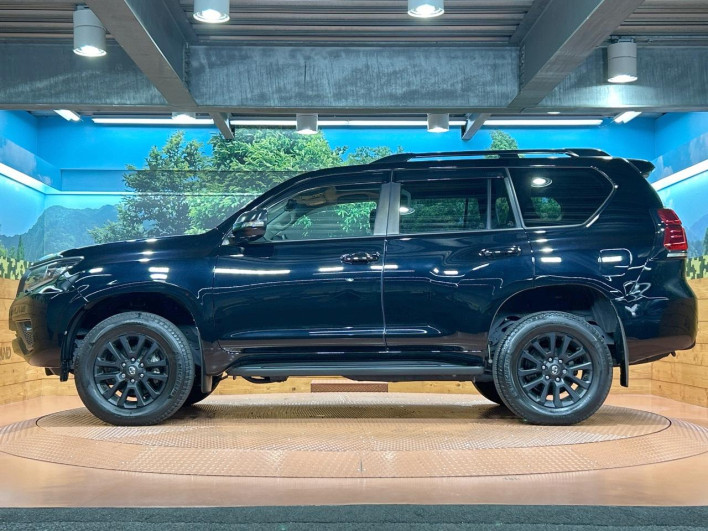 2022 Toyota Land Cruiser Prado 3BA-TRJ150W (UW-6a5064aa74215)[15]