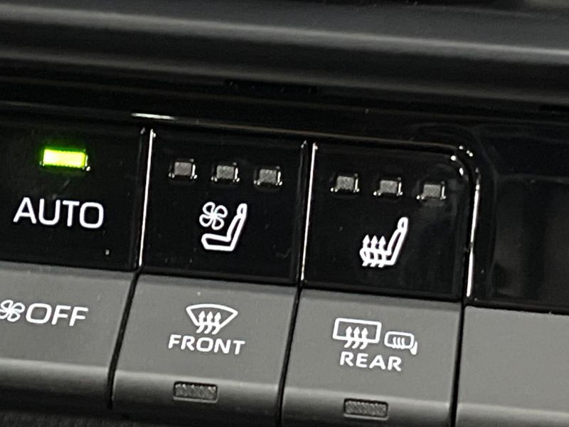 2022 Toyota Crown Crossover 5AA-TZSH35 (UW-6a5064b5e4050)[28]