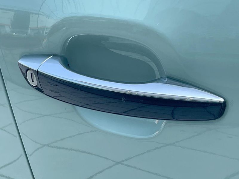 2018 Citroen C3 ABA-B6HN01 (UW-6a5064bdcd30c)[23]
