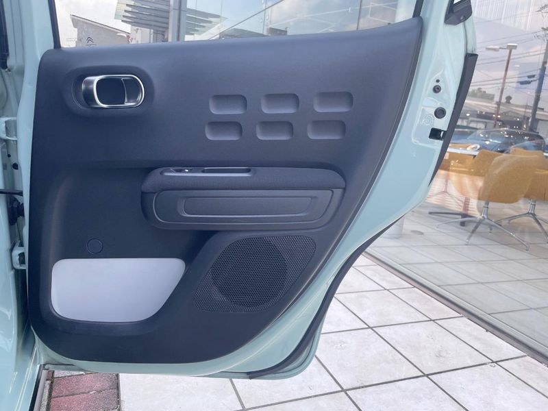 2018 Citroen C3 ABA-B6HN01 (UW-6a5064bdcd30c)[29]