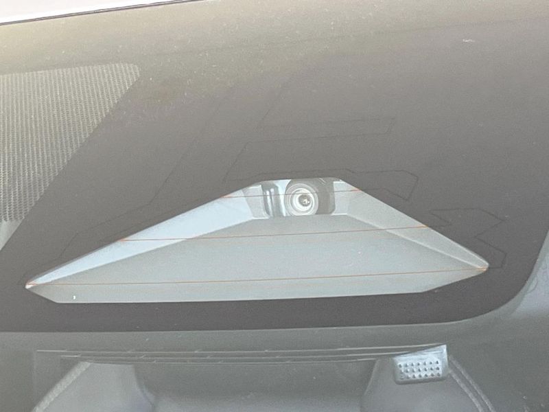 2024 Toyota Corolla Touring 6AA-ZWE219W (UW-6a50653ab69ca)[16]