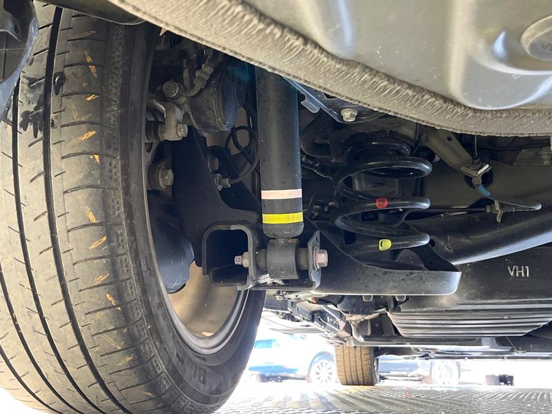 2022 Toyota Voxy 6AA-ZWR90W (UW-6a506544e99b1)[20]