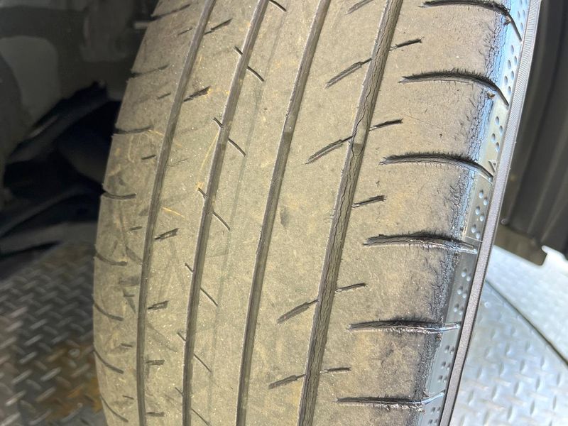2022 Toyota Voxy 6AA-ZWR90W (UW-6a506544e99b1)[14]