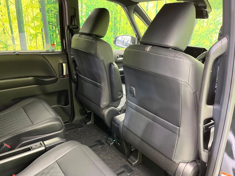 2024 Toyota Noah 6AA-ZWR90W (UW-6a50654dc084e)[21]
