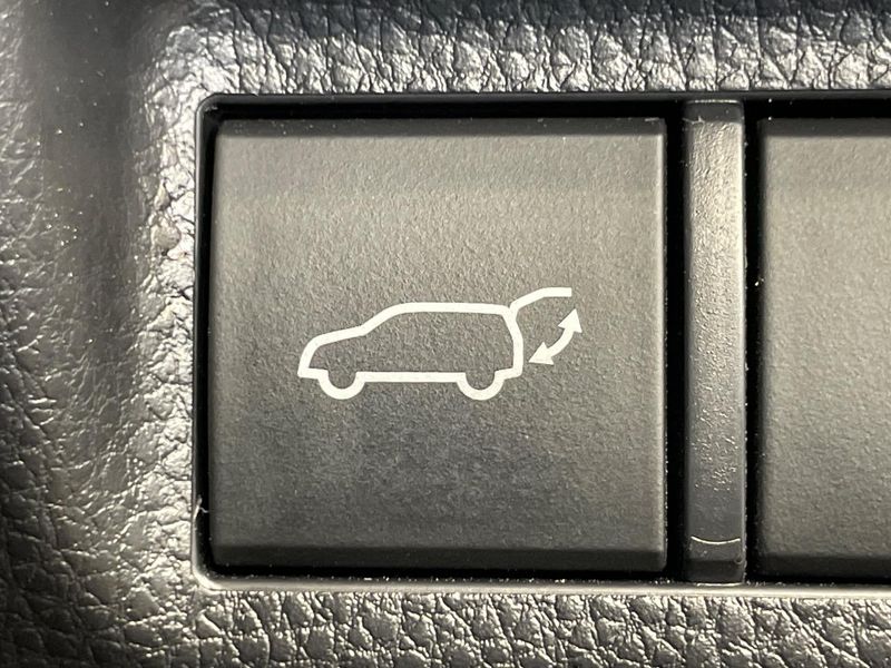 2020 Toyota RAV4 6AA-AXAH54 (UW-6a51b2b9e1416)[26]