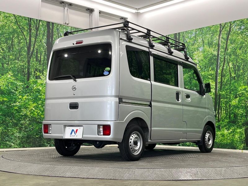2018 Nissan NV100 Clipper Van HBD-DR17V (UW-6a51b32b642ef)[27]