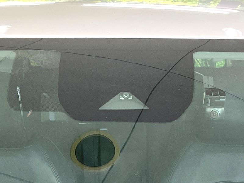 2022 Nissan Aura 6AA-FSNE13 (UW-6a51b34500da2)[4]
