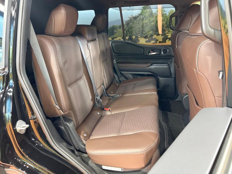 2024 Toyota Land Cruiser 250 3DA-GDJ250W (UW-6a51b34f2f8e3)[21]