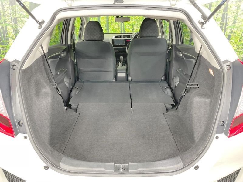 2017 Honda Fit DBA-GK4 (UW-6a51b365bc3fa)[5]