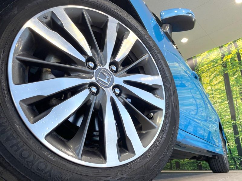 2015 Honda Fit Hybrid DAA-GP5 (UW-6a51b36cdb7b8)[7]