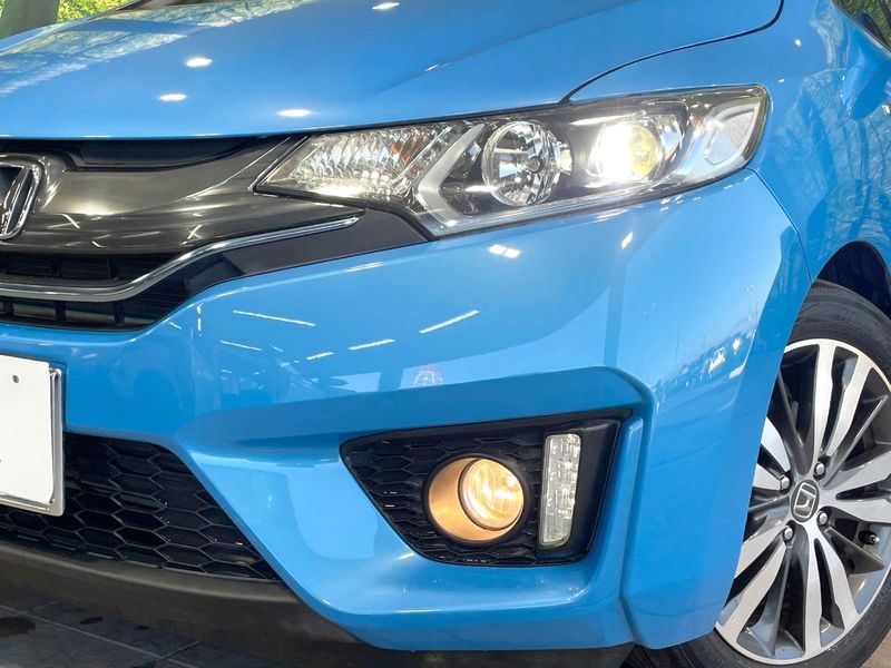 2015 Honda Fit Hybrid DAA-GP5 (UW-6a51b36cdb7b8)[11]