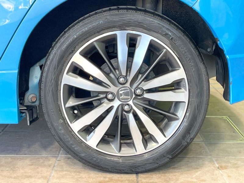 2015 Honda Fit Hybrid DAA-GP5 (UW-6a51b36cdb7b8)[5]
