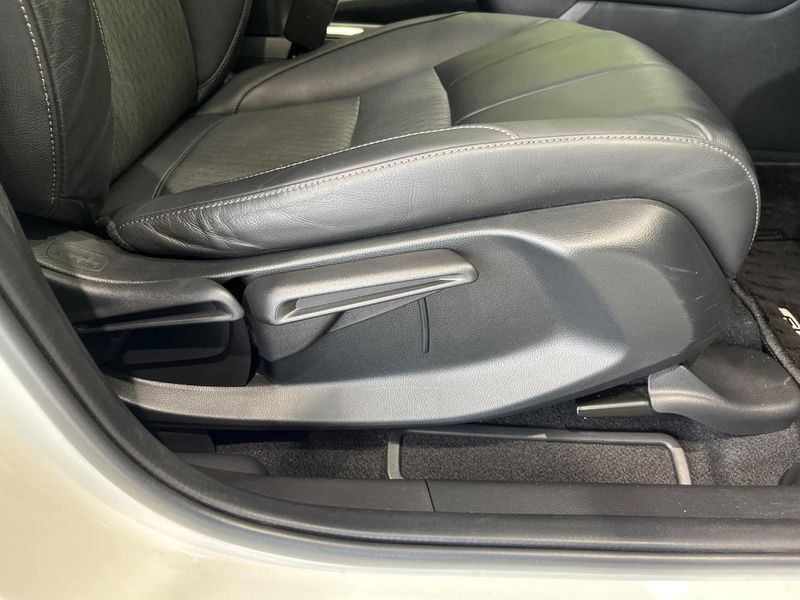 2020 Honda Fit 6AA-GR3 (UW-6a51b3711edb0)[25]