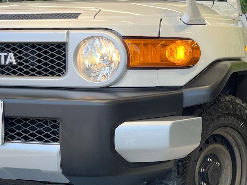 2011 Toyota FJ CRUISER CBA-GSJ15W (UW-6a51b3763c0c1)[9]