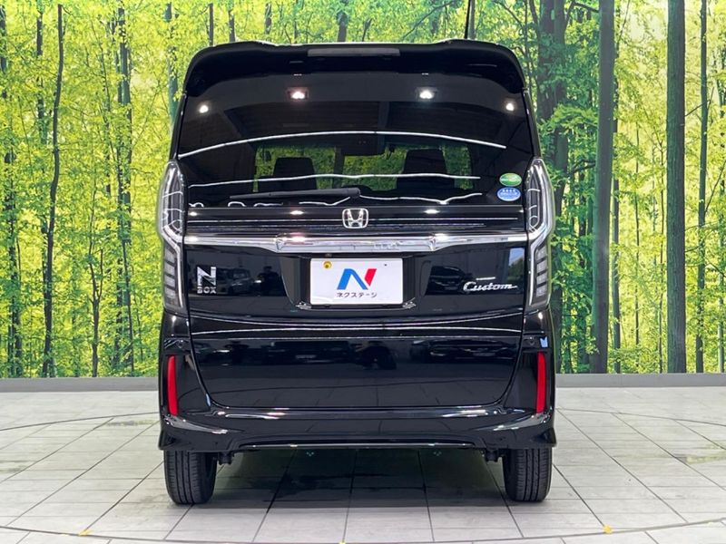 2018 Honda N-BOX CUSTOM DBA-JF3 (UW-6a51b3cbe44aa)[19]