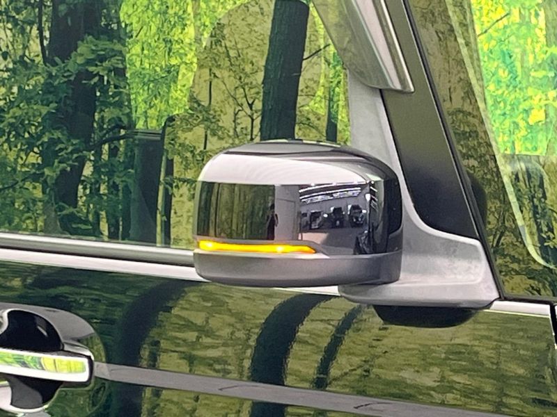 2018 Honda N-BOX CUSTOM DBA-JF3 (UW-6a51b3cbe44aa)[24]
