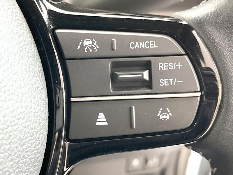 2023 Honda N-BOX CUSTOM 6BA-JF5 (UW-6a51b3e6d35f7)[23]