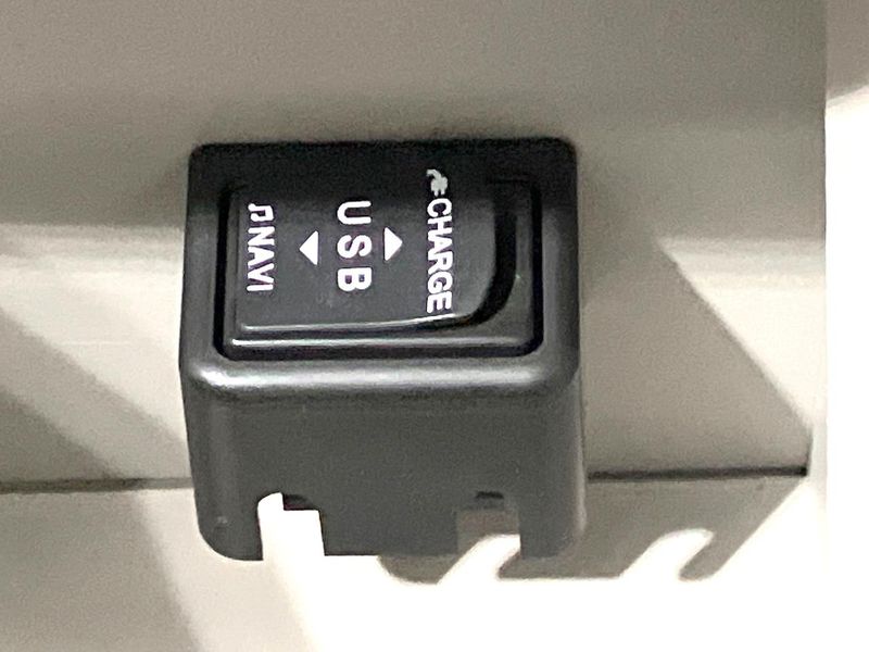 2018 Daihatsu Cast DBA-LA250S (UW-6a51b43454e31)[21]