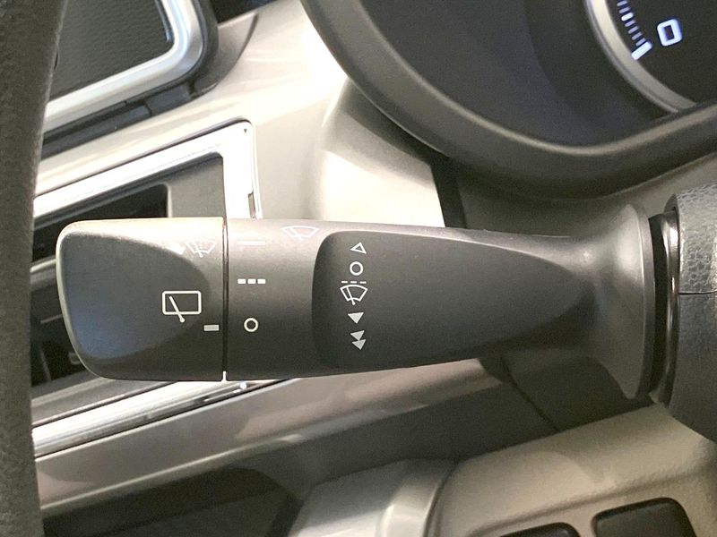 2018 Daihatsu Cast DBA-LA250S (UW-6a51b43454e31)[29]