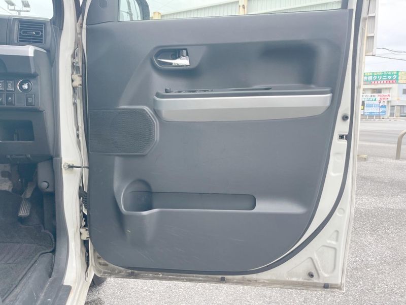 2015 Daihatsu Wake DBA-LA700S (UW-6a51b45a14d88)[29]