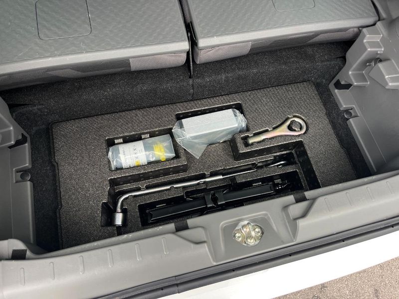 2021 Daihatsu Taft 6BA-LA900S (UW-6a51b46b1eb28)[29]